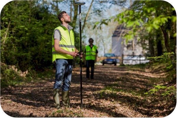 Récepteur GNSS SP 60 de Spectra Precision Récepteur GNSS SP 60 de Spectra Precision